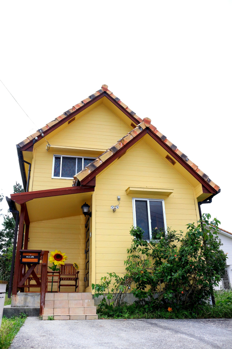 PENSION HIMAWARI, Onna