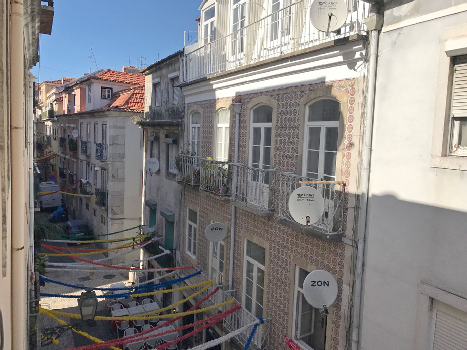 Bairro Alto Yellow by Homing, Lisboa