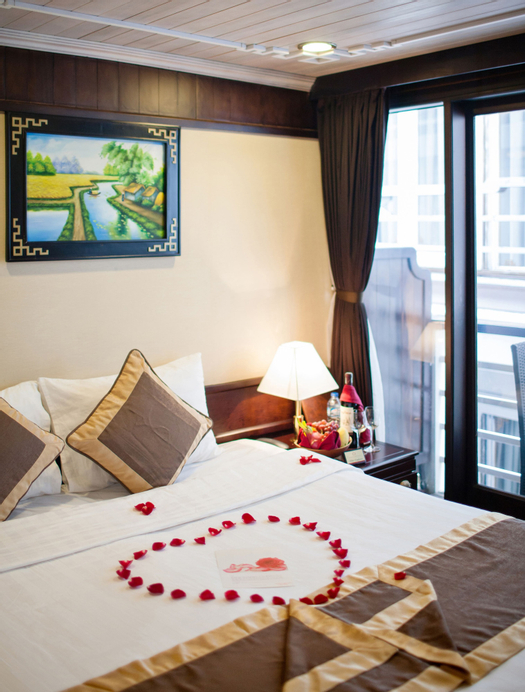 Apricot Premium Cruise, Hạ Long