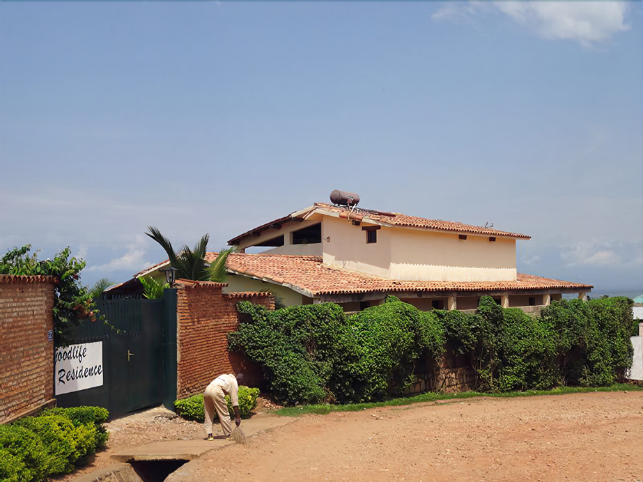 Goodlife Residence, Roherero