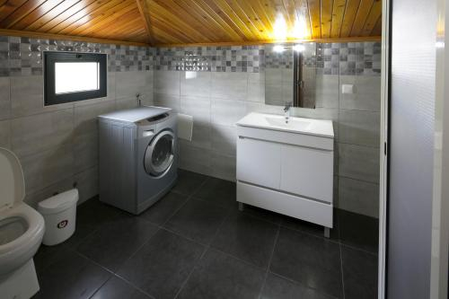 Lobos Rustic House I, Câmara de Lobos