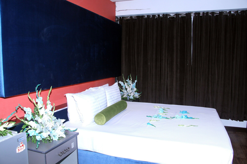 Hotel Platinum, Lahore