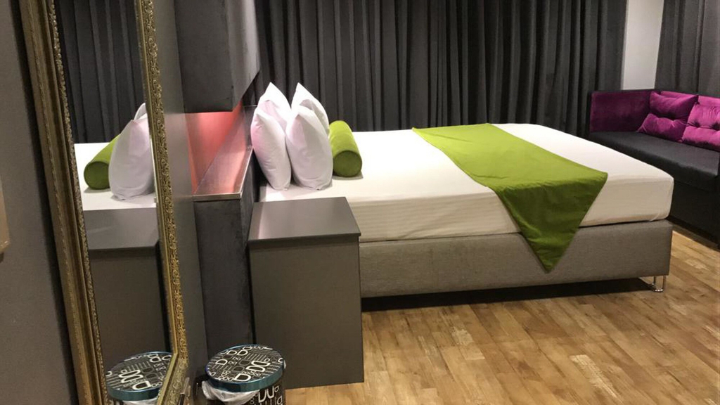 Hotel Platinum, Lahore