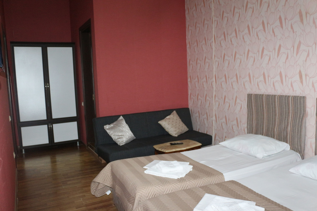 Albatros, Batumi