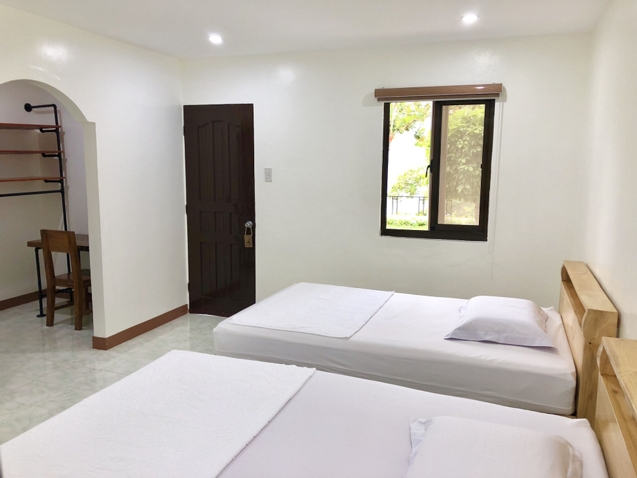 Casa de Moalboal, Moalboal