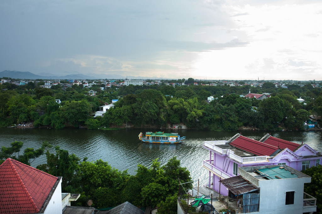Charming Riverside Hotel, Huế