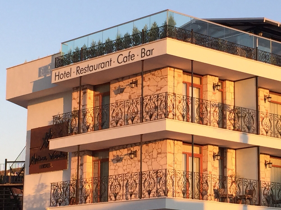 Hotel Di Izmir 5 Booking Promo Penginapan Murah Tiket Com