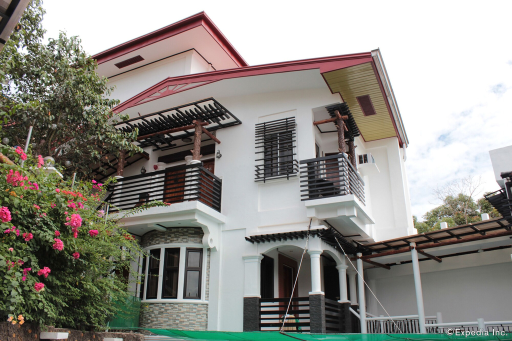 Coron Bancuang Mansion, Coron