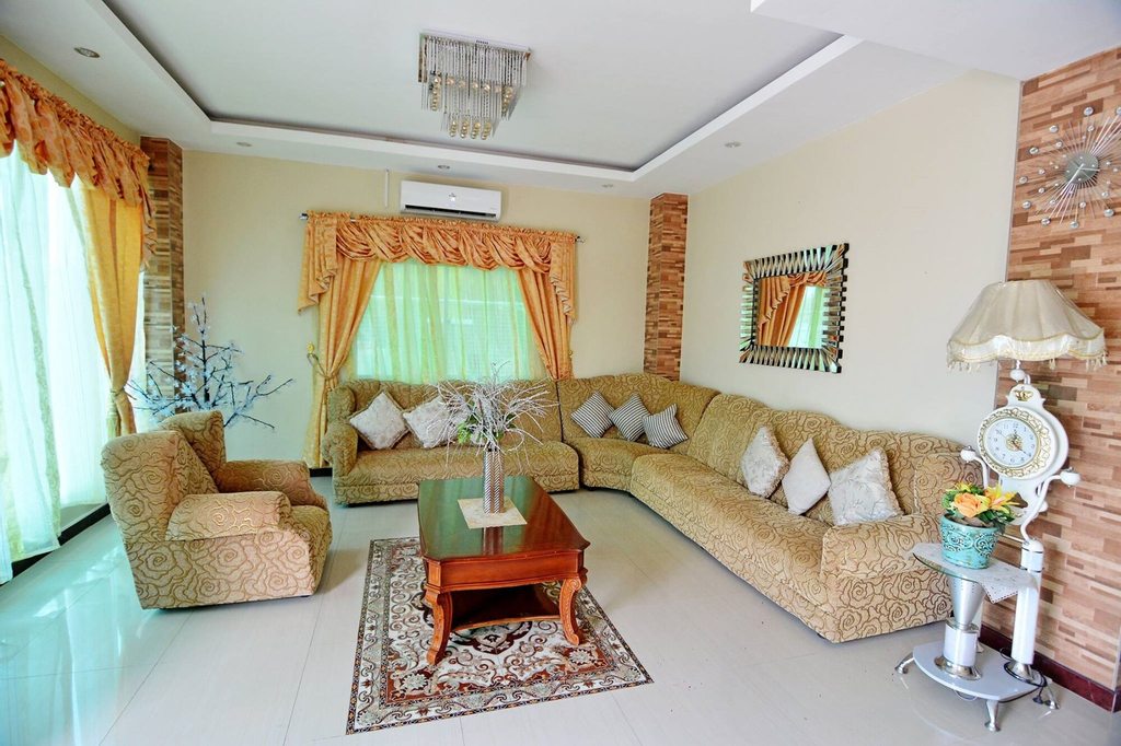 Celbyrne Pension Hauz, Talisay City