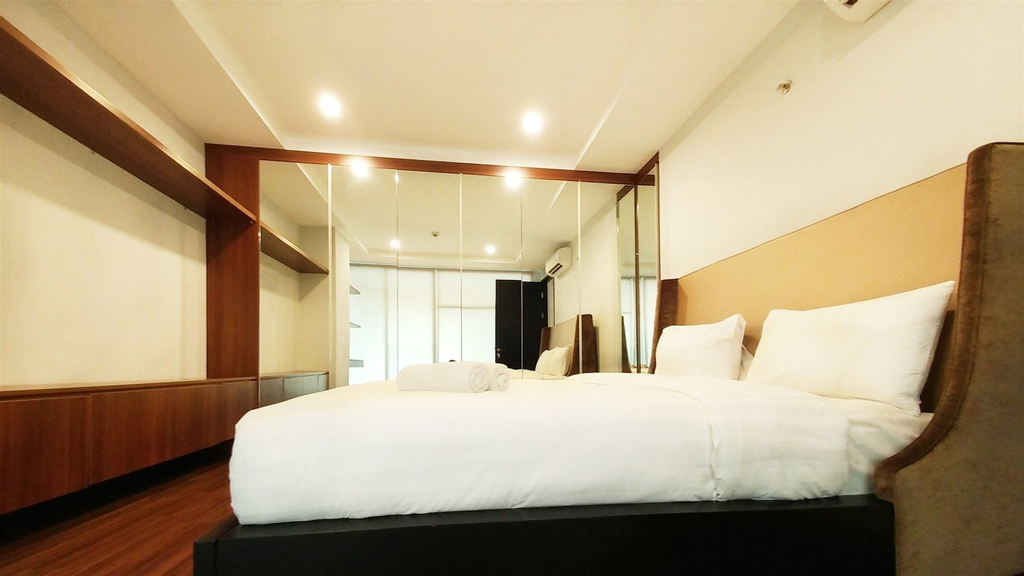 Luxury Spacious Satu8 Apartment Near Lippo Puri, Jakarta Barat