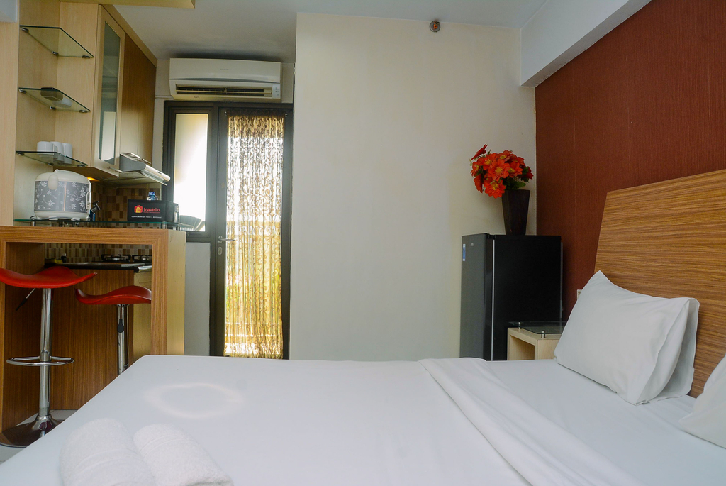 Cozy Studio @ Kebagusan City Apartment By Travelio, Jakarta Selatan