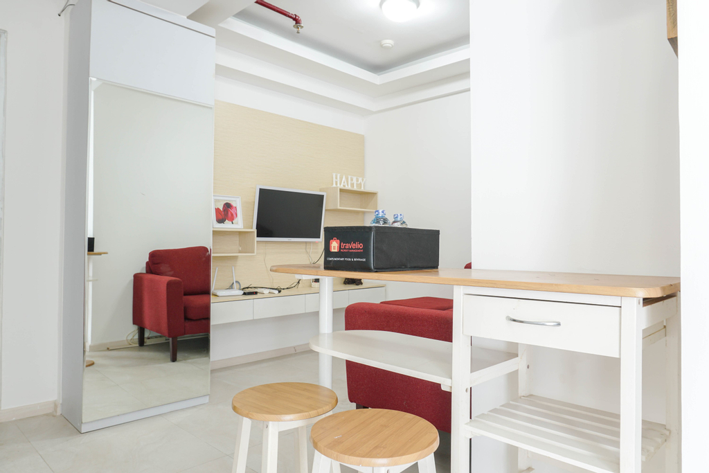 Enjoy 1BR Apartment at Pancoran Riverside By Travelio, Jakarta Selatan