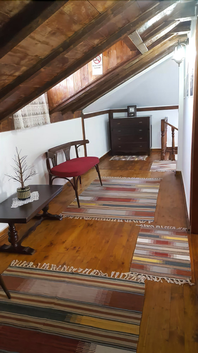 Hotel Bujtina e Bardhe, Korçës
