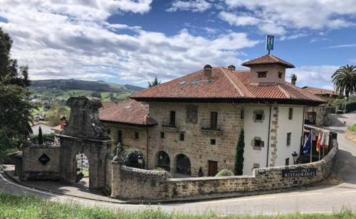 Palacio de Arce, Cantabria
