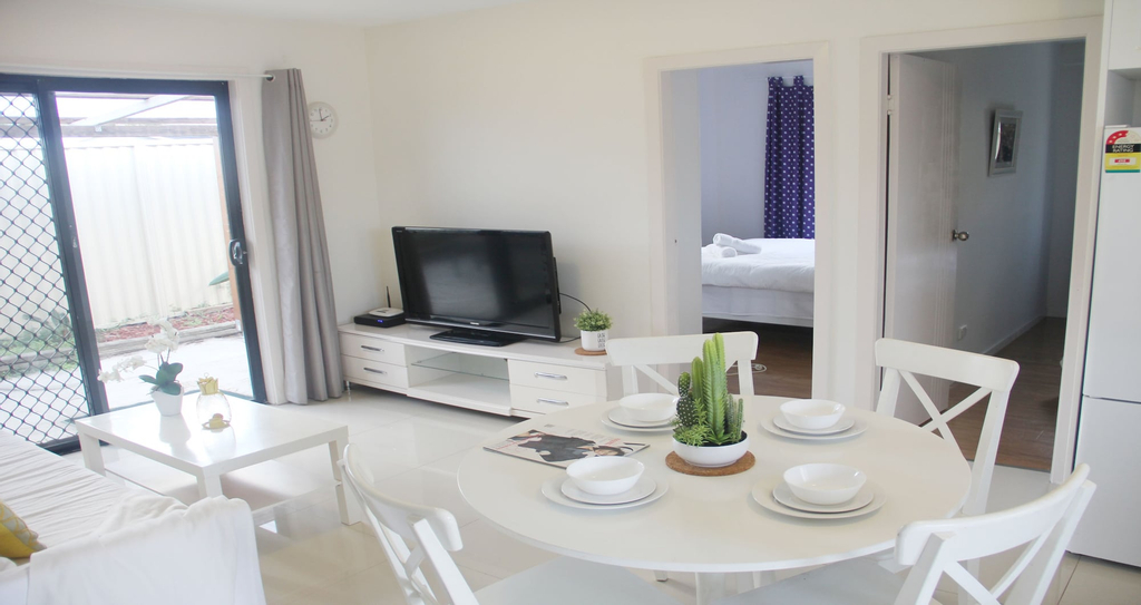 3 Bedroom cozy holiday home, Kogarah