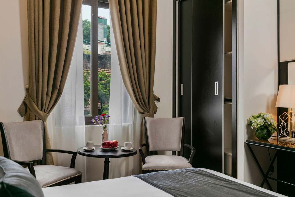 La Santé Hotel & Spa, Ba Đình