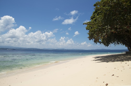 Murex Bangka Dive Resort, Minahasa Utara