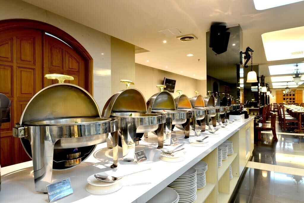 Emilia Hotel By Amazing - Palembang, Palembang
