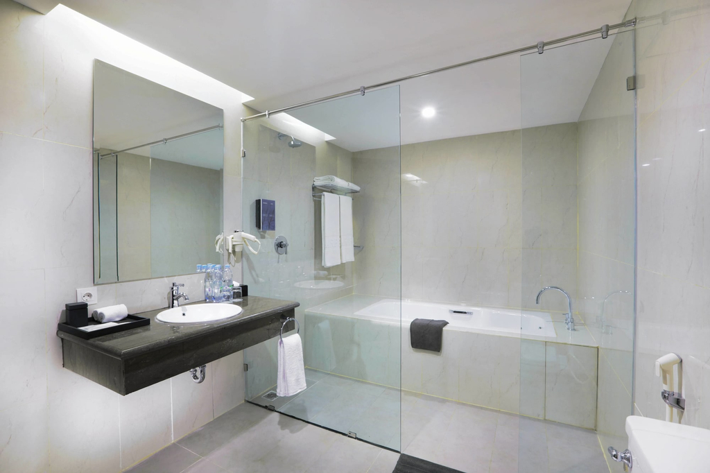 Harper Perintis Makassar by ASTON, Makassar