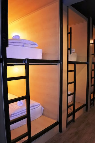 RB Capsule Kuta, Badung