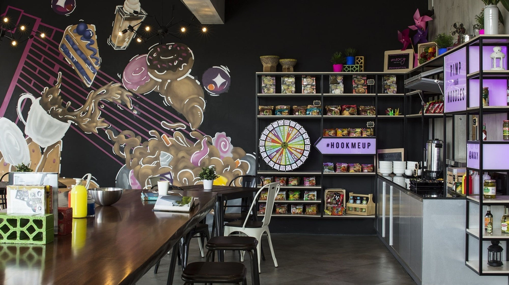 Moxy Bandung, Bandung