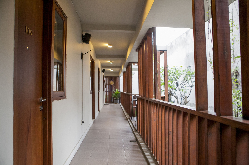 RedDoorz Plus near Asia Afrika 3, Bandung
