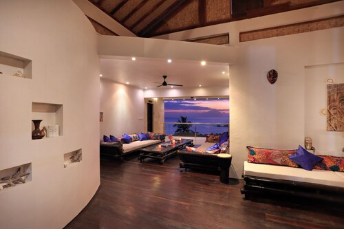 Villa Umbrella, Lombok Barat