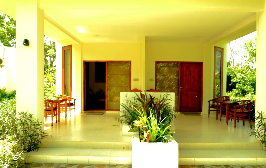Puri Sari Beach Hotel, Manggarai Barat