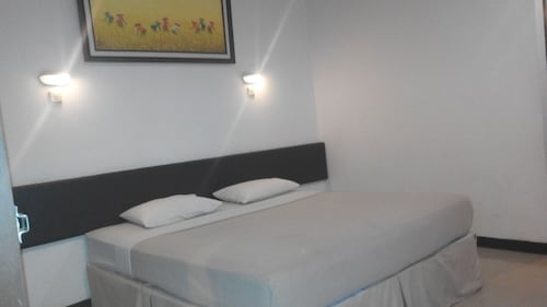 Moro Seneng Hotel and Resort, Banyumas