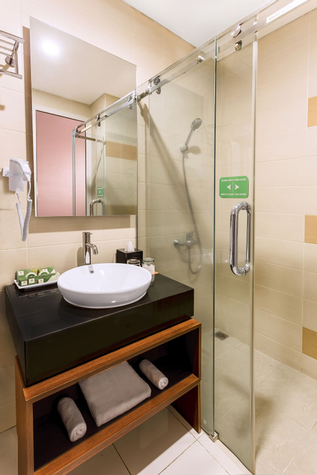 Lynt Hotel Jakarta by Lariz, Central Jakarta