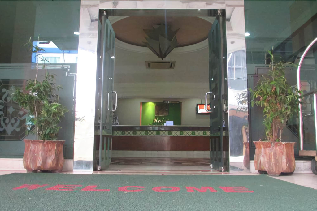 Mega Cikini, Jakarta Pusat