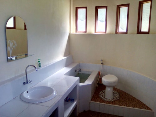 Bogani Homestay, Bolaang Mongondow