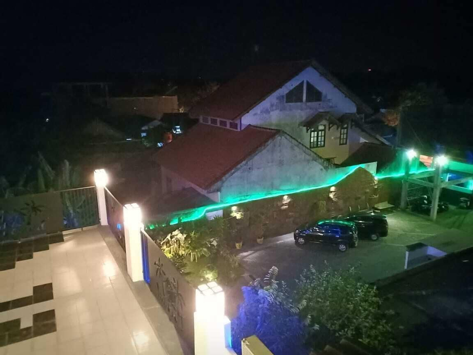 Coconut Hotel, Kediri