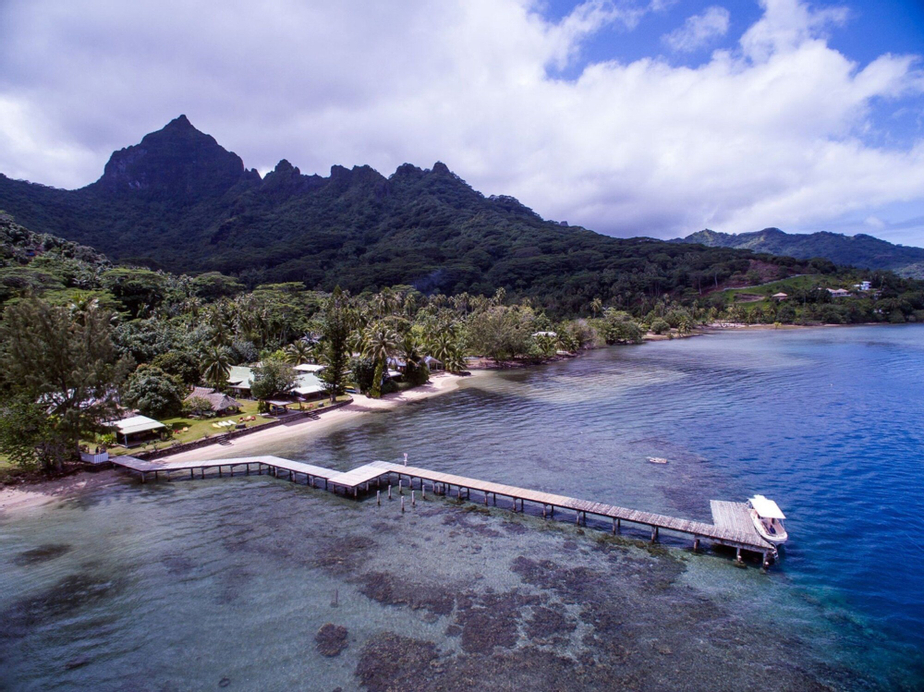 Linareva Moorea Beach Resort,