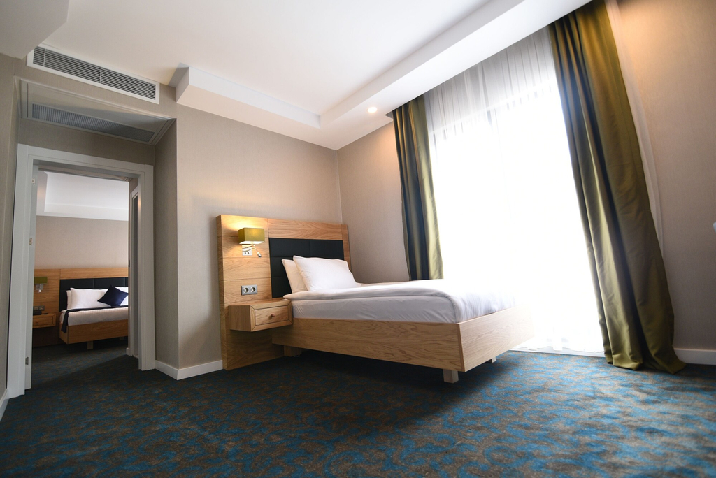 Sera Nature Hotel, Merkez