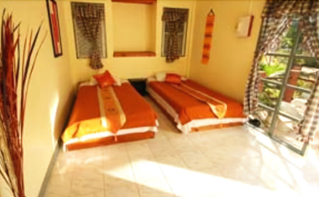 Blue Beach Resort, K. Sam Roi Yot