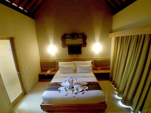 Tetirah Suweta Bali, Gianyar