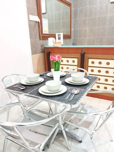 Strategic location opposite BCS Mall, Batam