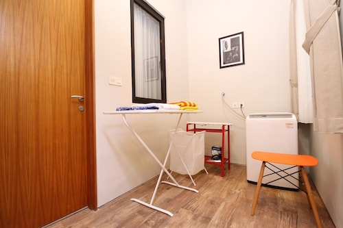 CoHaus 13 Private Villa 4BR, Jakarta Selatan