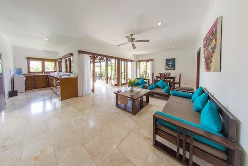Bahagia Villas Ungasan, Badung