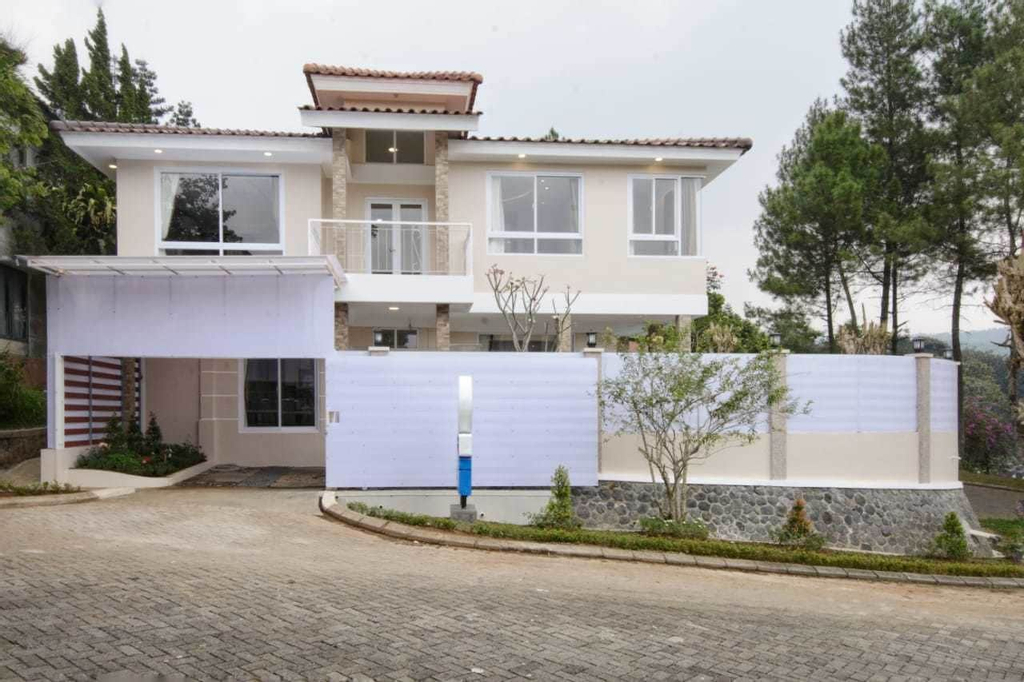 Villa Kota Bunga Puncak 4 Bedroom, Cianjur