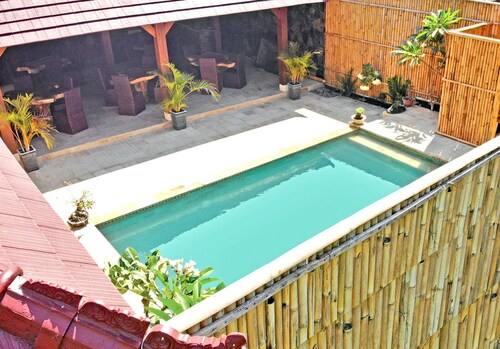 Ekas Surf Resort, Lombok Timur