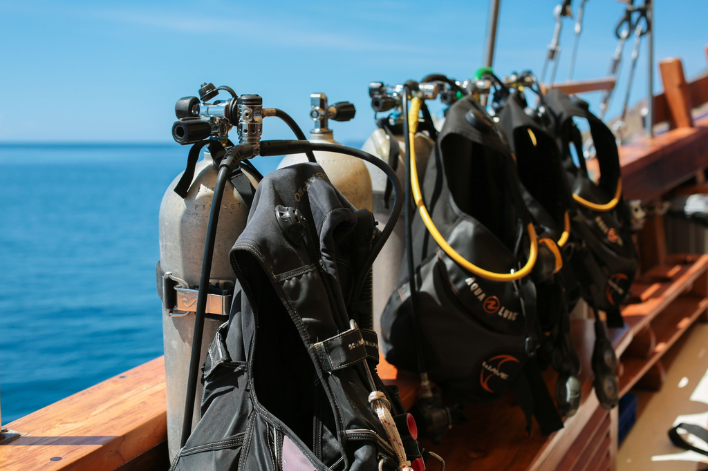 Tanaka Liveaboard Raja Ampat, Manggarai Barat