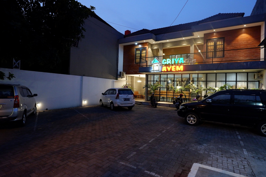 RedDoorz near Universitas Diponegoro 2, Semarang
