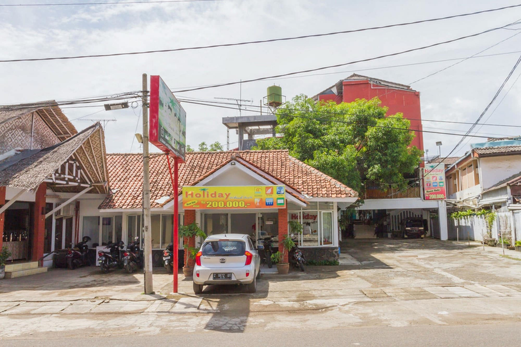 RedDoorz Plus near Pantai Barat Pangandaran, Pangandaran