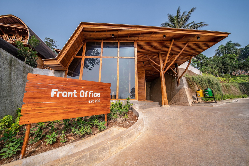 Sparks Forest Adventure Sukabumi  Sukabumi Booking Murah tiket com