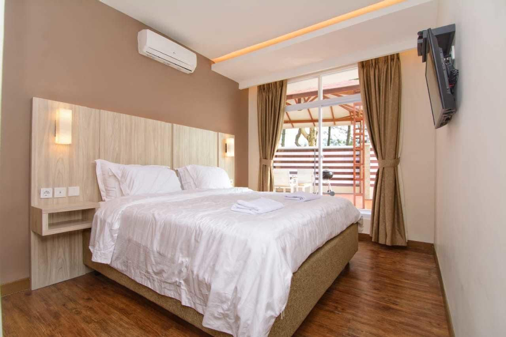 Villa Kota Bunga Puncak 4 Bedroom, Cianjur