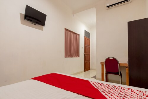 OYO 339 Mojopahit Residence, Medan