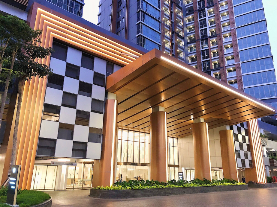 Gold Coast PIK Sea View Apartments by LongeStay, North Jakarta