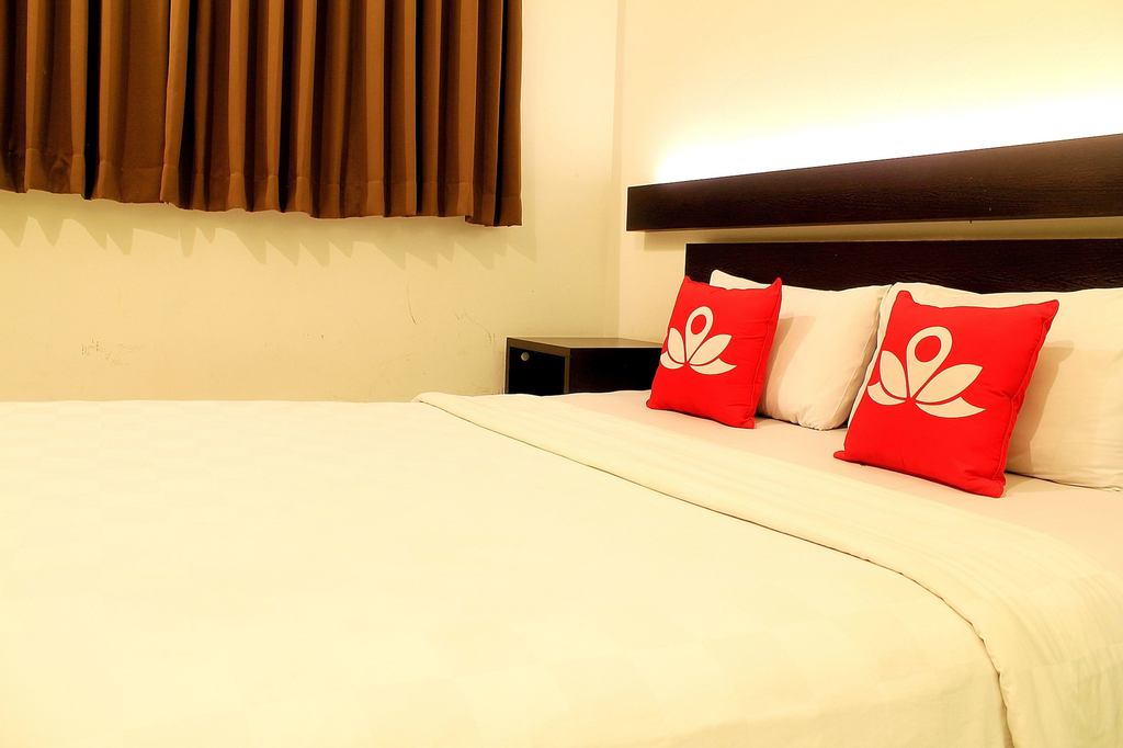 ZEN Premium Setrawangi Raya, Bandung